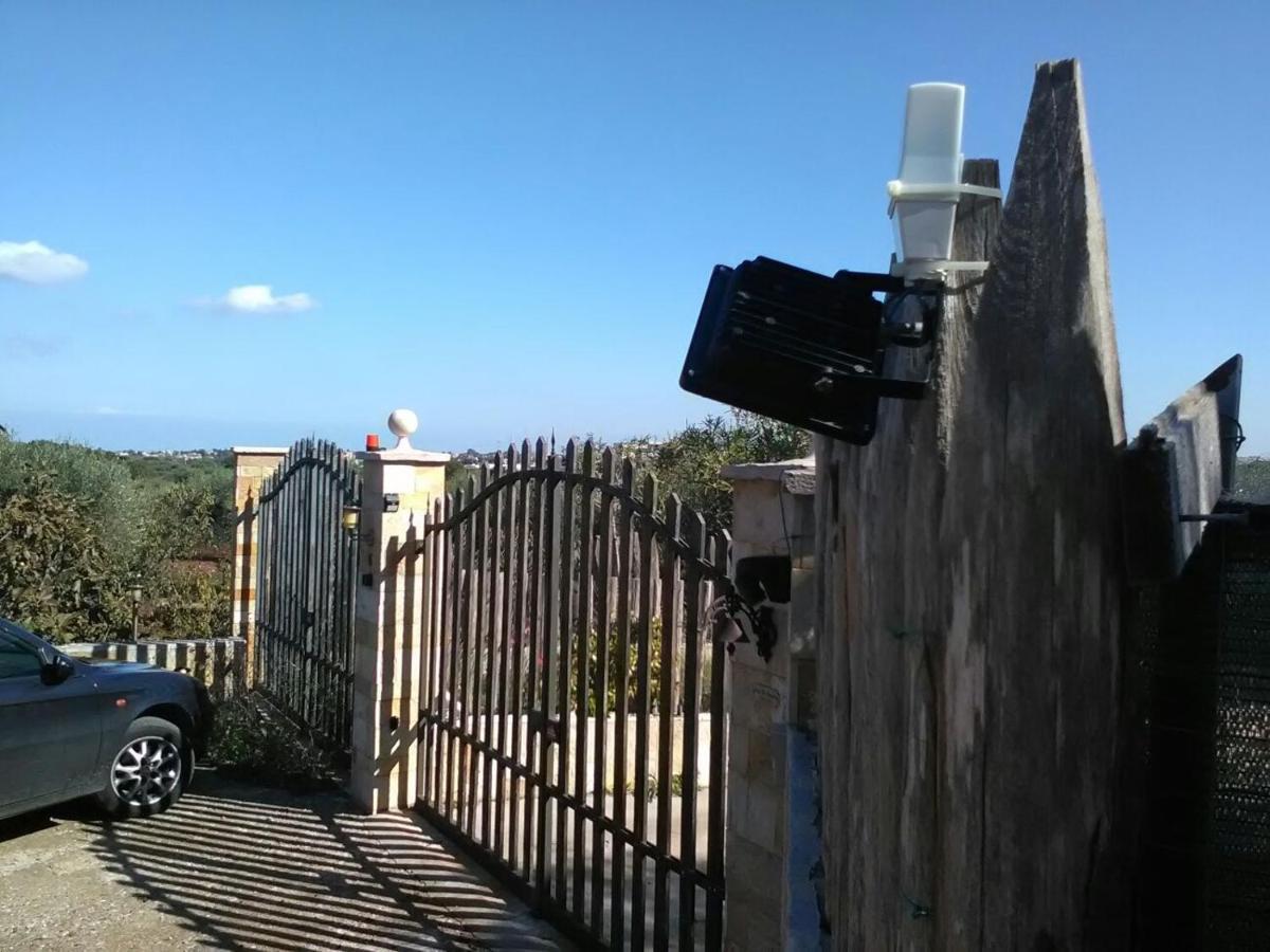 Music House A Castellana Grotte Confinante Via Per Turi 500M Dalle Grotte Exterior foto