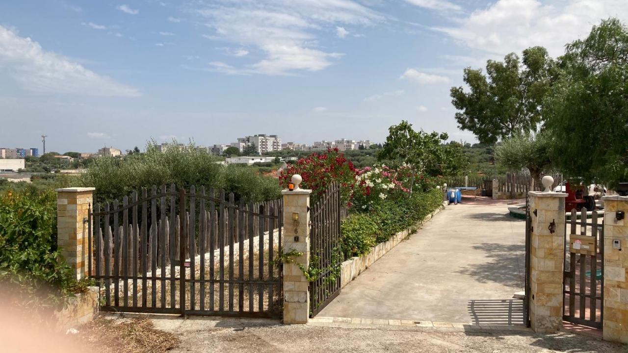 Music House A Castellana Grotte Confinante Via Per Turi 500M Dalle Grotte Exterior foto