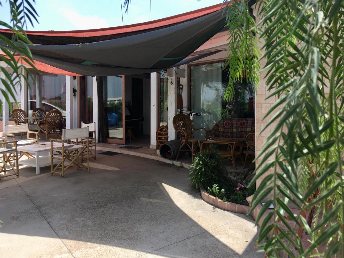 Music House A Castellana Grotte Confinante Via Per Turi 500M Dalle Grotte Exterior foto